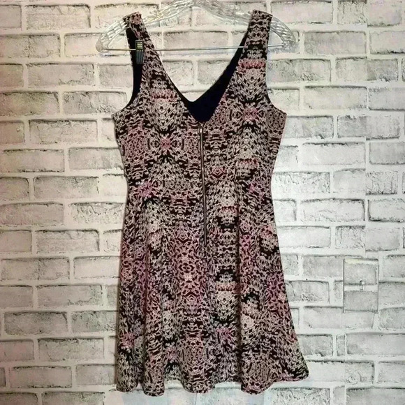 One Clothing V neck dress for summer size Small multi color excellent condition - Picture 3 of 6